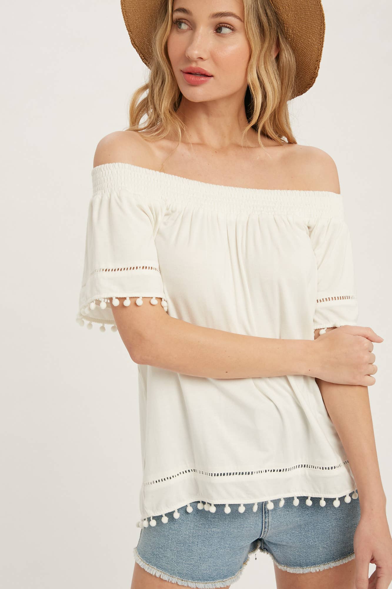 POM POM TRIM TOP