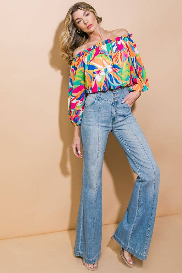 A washed denim Jeans