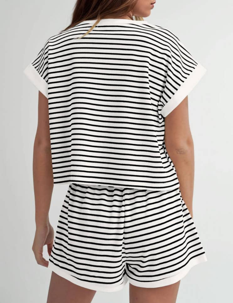 Stripe short sleeve boxy t-shirt & short casual set
