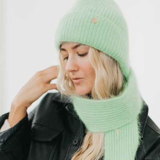 Joy Dynamic Scarf and Beanie Duo